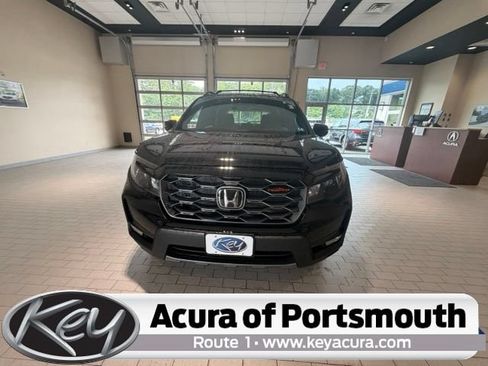 Used 2023 Honda Passport TrailSport image 1