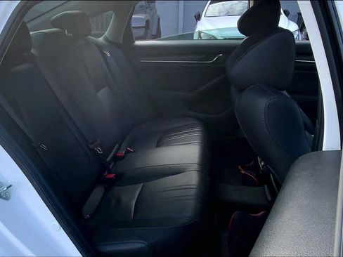 Used 2021 Honda Accord EX-L image 19