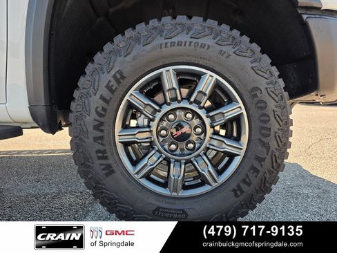 Used 2025 GMC Sierra 1500 AT4X AWD/4WD image 31