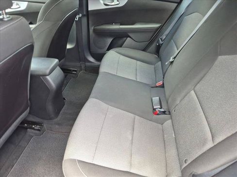 Used 2022 Kia Forte LXS w/ LXS Technology Package FWD image 17
