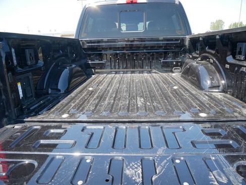 Used 2021 Ford F150 Lariat w/ Equipment Group 502A High AWD/4WD image 6