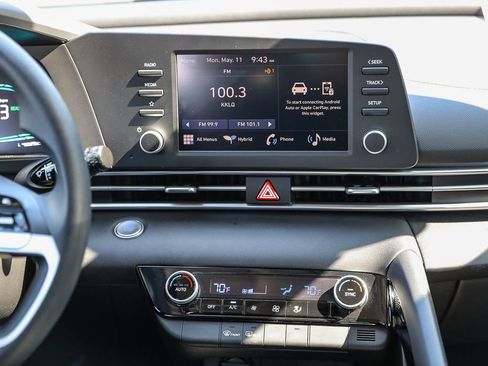 Used 2026 Hyundai Elantra Hybrid FWD image 14