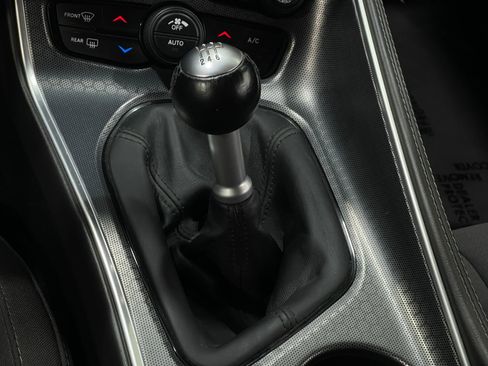 Used 2018 Dodge Challenger R/T Scat Pack image 28