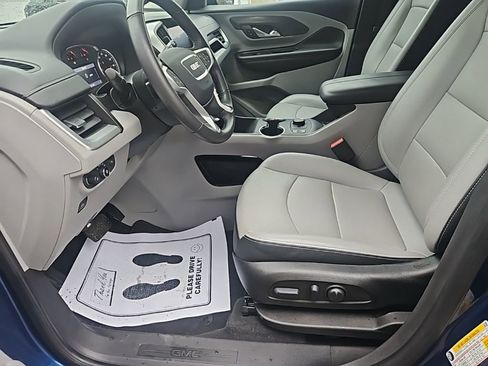 Used 2022 GMC Terrain SLT image 10