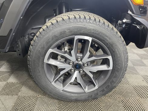 Used 2024 Jeep Wrangler Sport S image 6