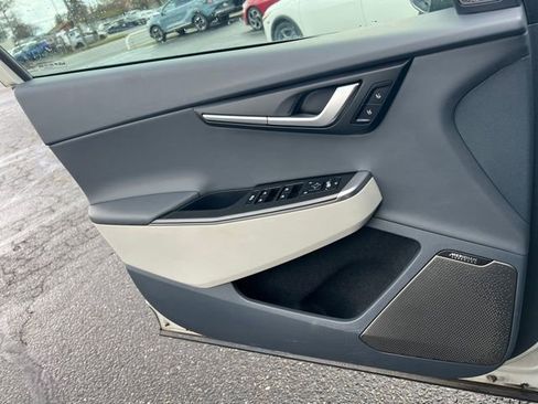 Certified 2022 Kia EV6 Wind image 17