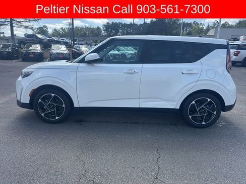 Used 2025 Kia Soul EX image 6