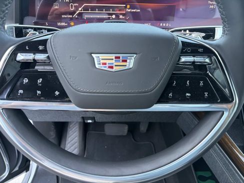 Used 2026 Cadillac Escalade Platinum Sport AWD/4WD image 28