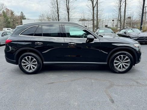 Used 2026 Mercedes-Benz GLC 300 4MATIC image 2