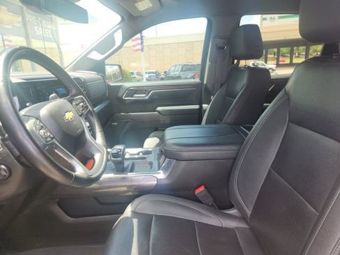 Used 2023 Chevrolet Silverado 1500 LTZ AWD/4WD image 10