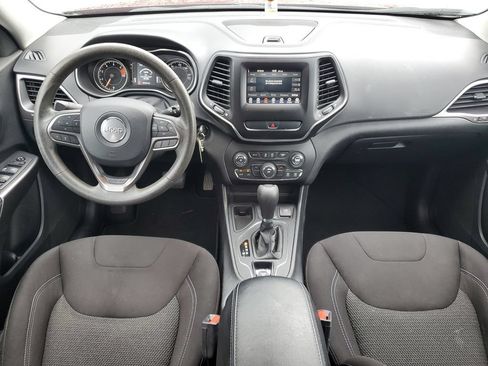 Used 2020 Jeep Cherokee Latitude FWD image 16