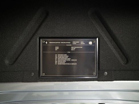 Used 2019 Ferrari Portofino RWD image 17