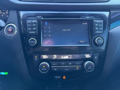 Used 2018 Nissan Rogue Sport SL image 18