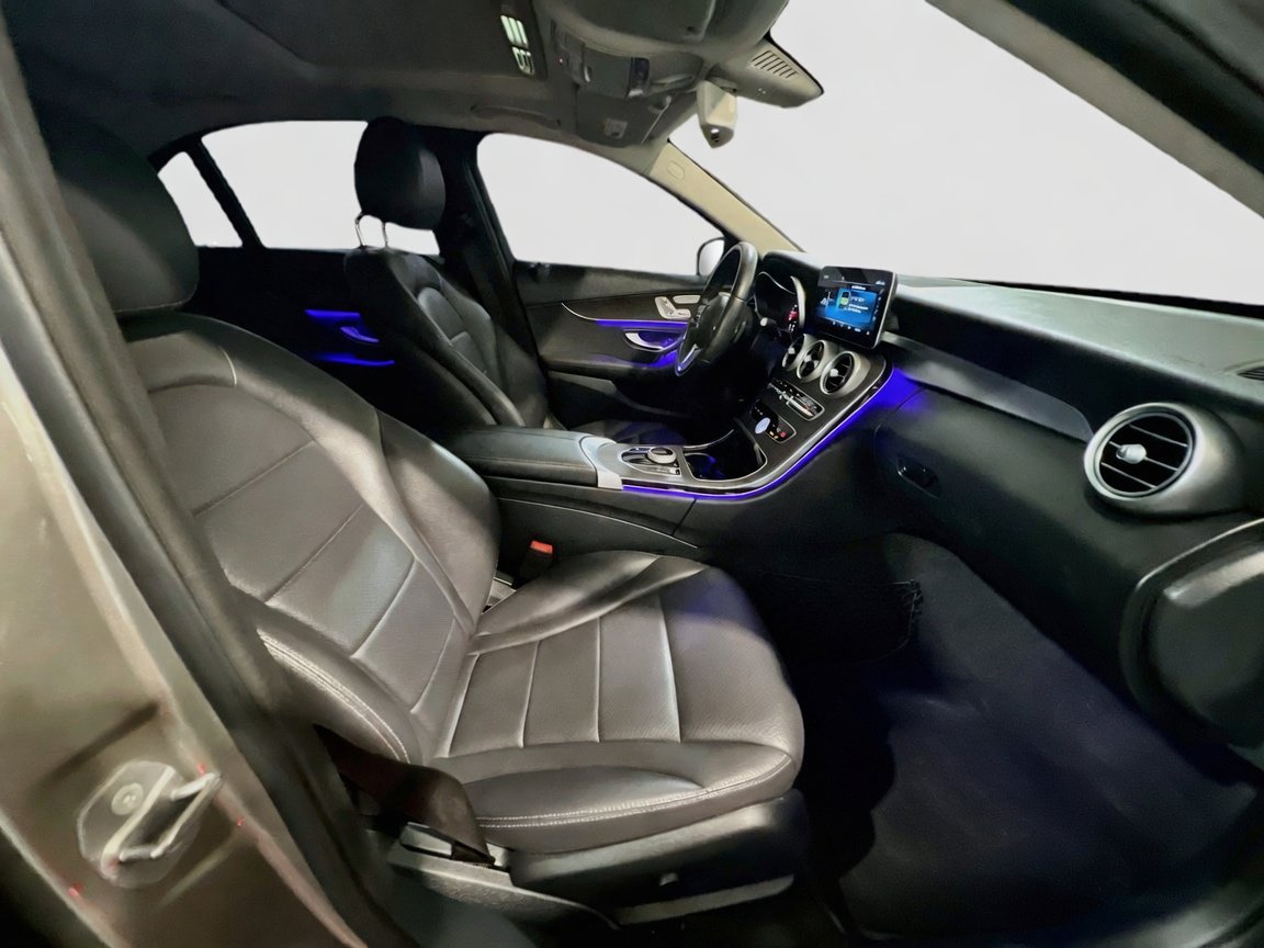Used 2020 Mercedes-Benz C 300 Sedan image 22