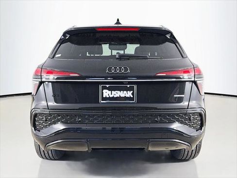 New 2026 Audi Q3 quattro 2.0T AWD/4WD image 6