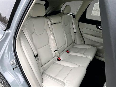 New 2026 Volvo XC60 B5 Ultra w/ Protection Package Premier AWD/4WD image 9