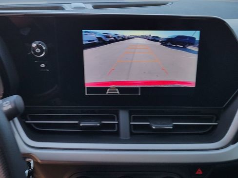 New 2026 Chevrolet Trax LS image 13