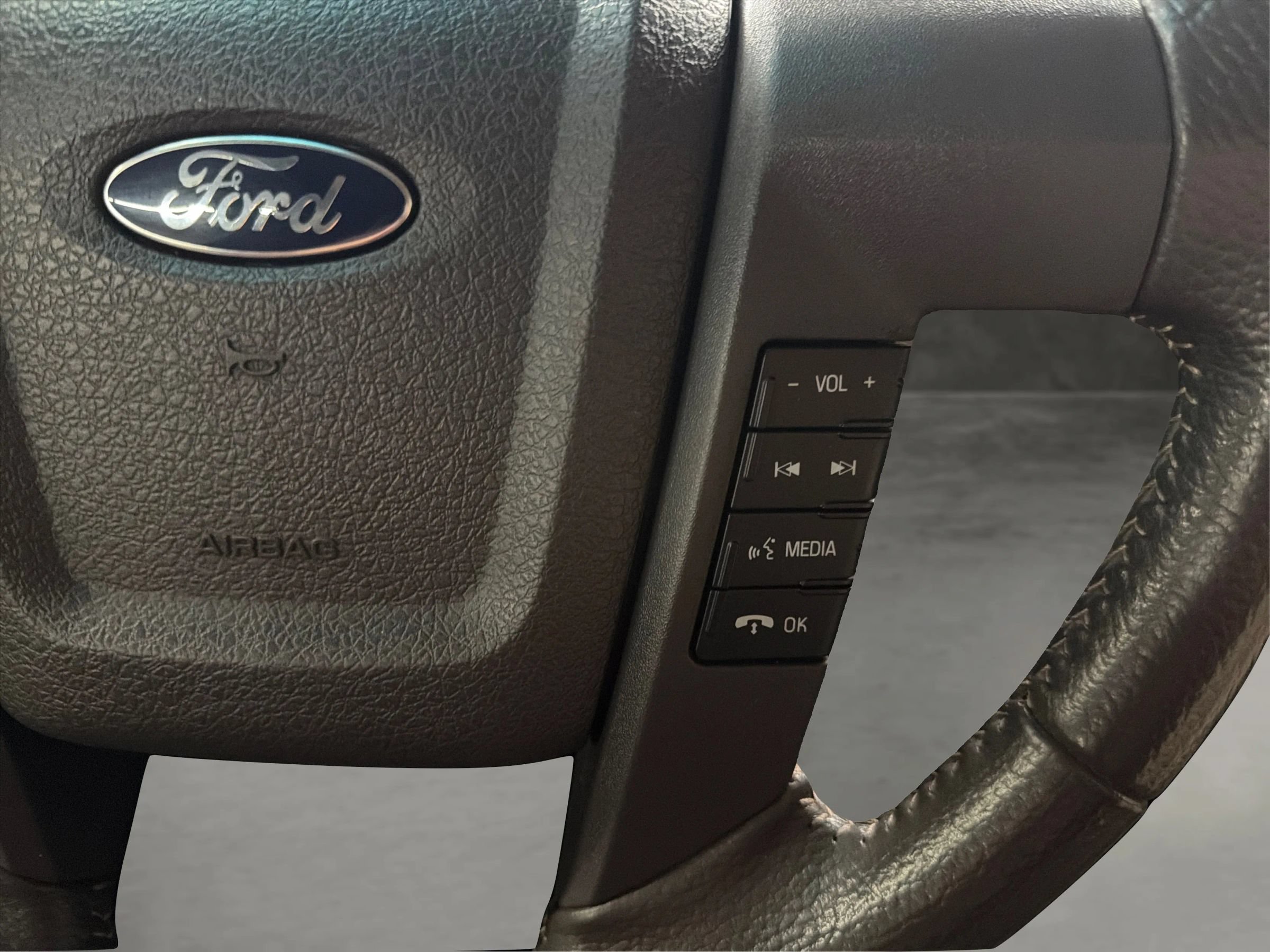 Used 2014 Ford F150 XLT w/ XLT Chrome Package RWD image 21