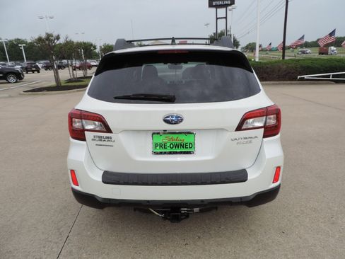 Used 2017 Subaru Outback 2.5i Limited image 6