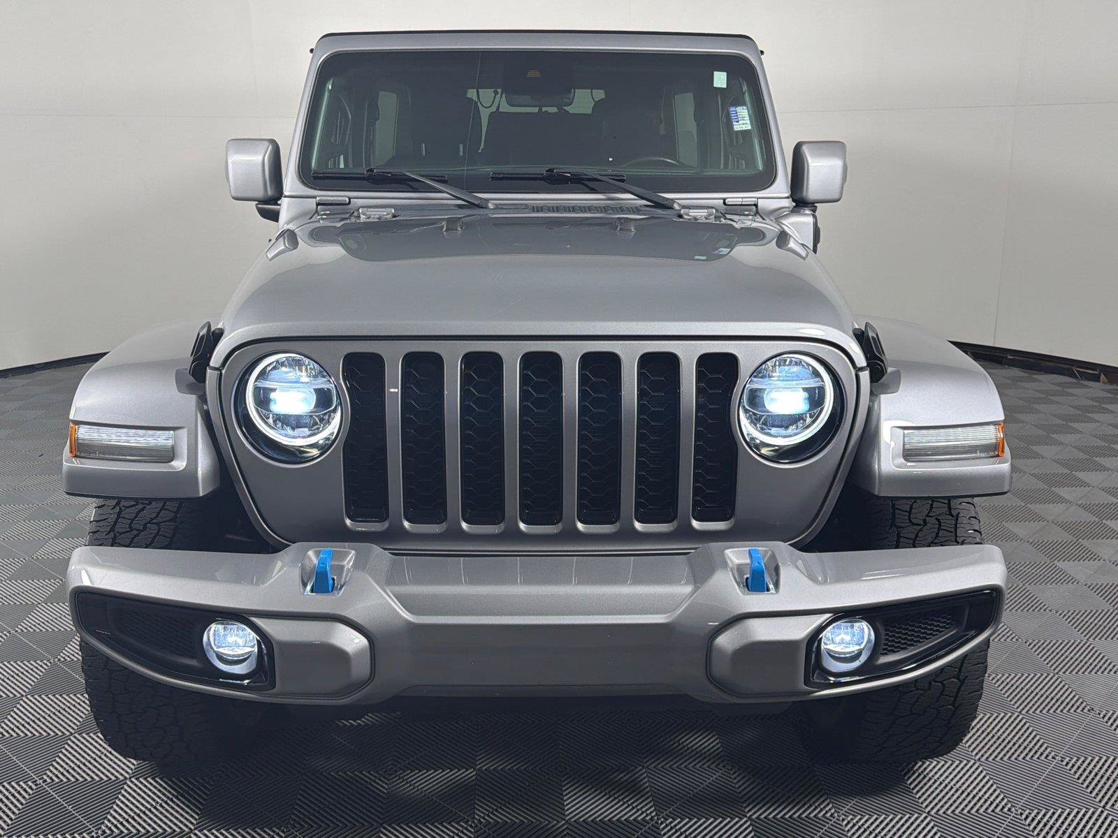 Used 2021 Jeep Wrangler Unlimited Sahara AWD/4WD image 11