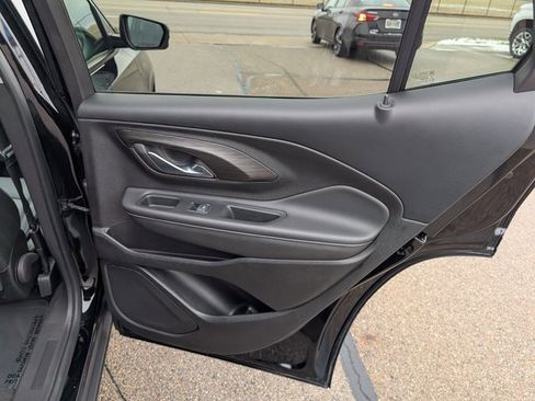 Certified 2023 GMC Terrain SLT image 7