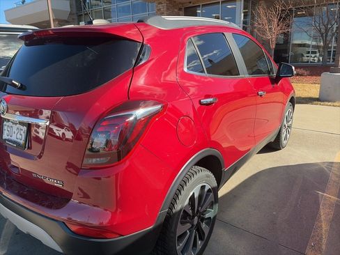 Used 2018 Buick Encore Essence image 3