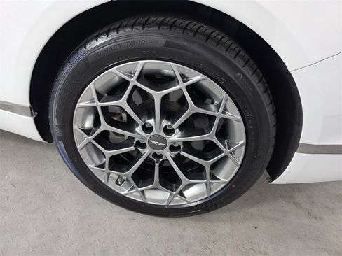 Used 2021 Genesis G80 2.5T w/ Advanced Package image 17