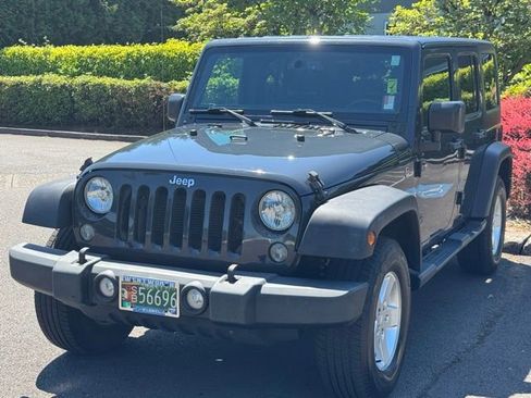 Used 2016 Jeep Wrangler Unlimited Sport w/ Quick Order Package 24S AWD/4WD image 3