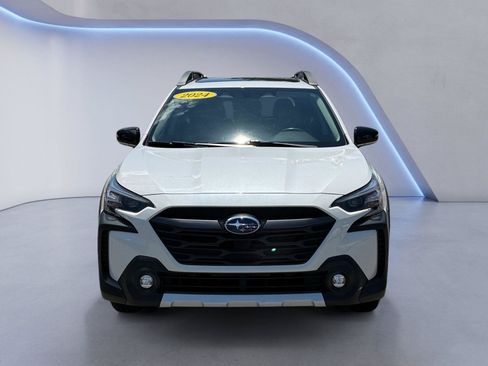 Used 2024 Subaru Outback Limited AWD/4WD image 14