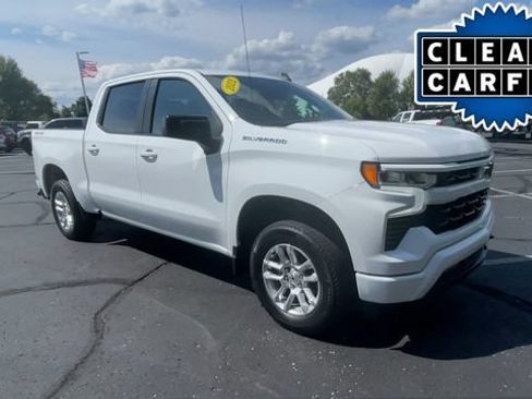 Used 2022 Chevrolet Silverado 1500 RST AWD/4WD image 2
