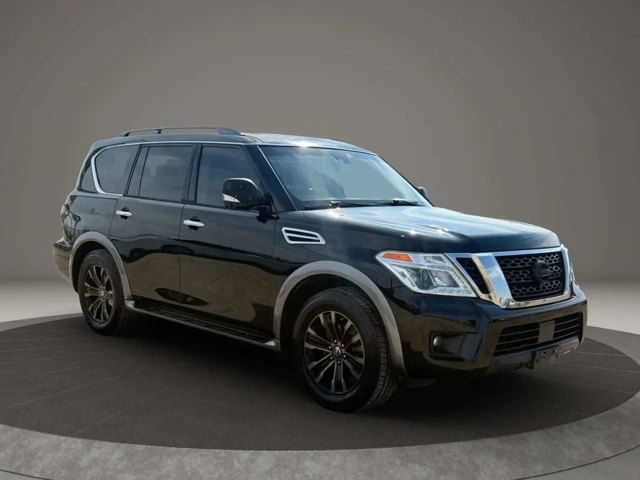 Used 2017 Nissan Armada Platinum RWD image 5