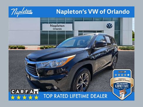 Used 2016 Toyota Highlander XLE image 1