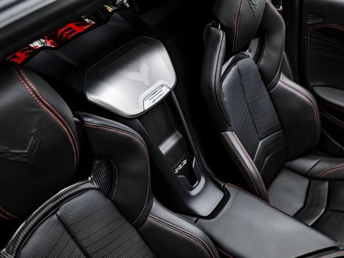 Used 2024 Chevrolet Corvette Z06 image 59