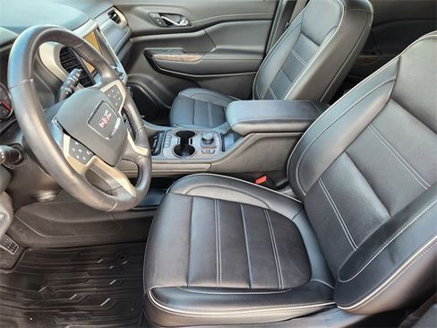 Used 2021 GMC Acadia Denali w/ Denali Technology Package image 13