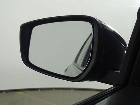 Used 2024 Nissan Kicks SV image 35