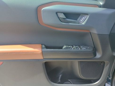 Used 2022 Ford Bronco Sport Outer Banks w/ Tech Package AWD/4WD image 11