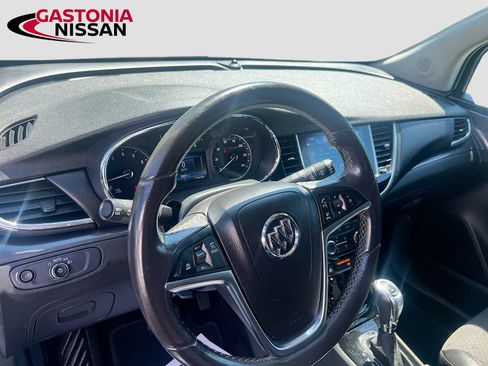 Used 2020 Buick Encore Preferred FWD image 11