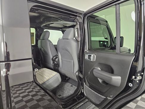 New 2026 Jeep Gladiator Sport AWD/4WD image 35