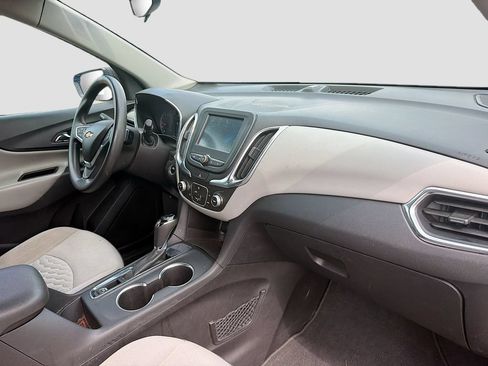 Used 2018 Chevrolet Equinox LS FWD image 29