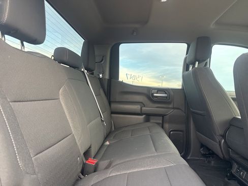 Used 2021 Chevrolet Silverado 1500 LT image 17