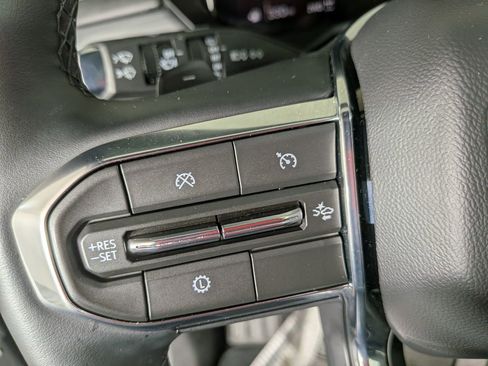 Certified 2025 GMC Acadia Elevation image 21