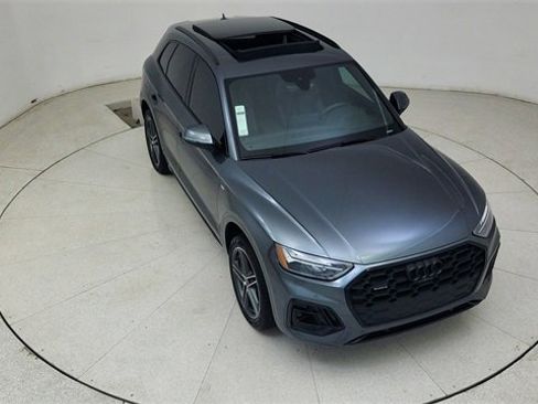 Used 2025 Audi Q5 e Premium Plus w/ Premium Plus Package image 74