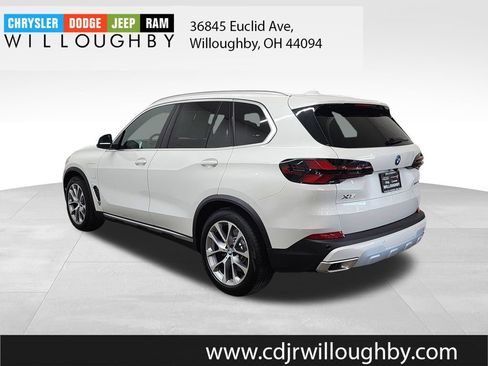Used 2026 BMW X5 xDrive50e w/ Climate Comfort Package AWD/4WD image 6