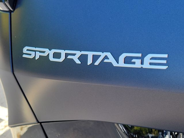 New 2026 Kia Sportage SX FWD image 8