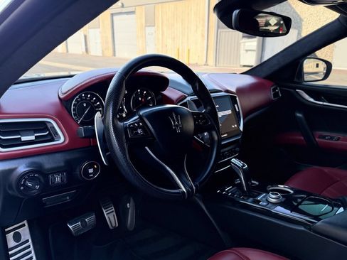 Used 2023 Maserati Ghibli Modena RWD image 10
