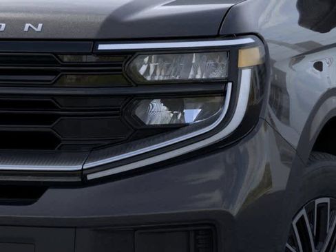 New 2026 Ford Expedition Platinum image 18