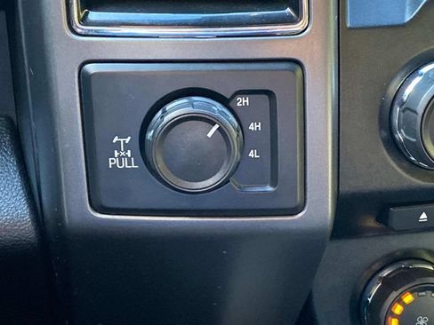 Used 2018 Ford F150 XLT w/ Equipment Group 302A Luxury AWD/4WD image 29