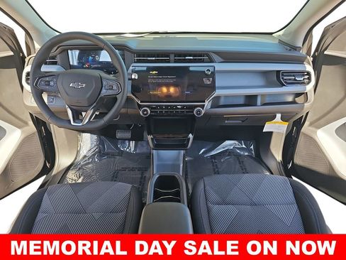 New 2027 Chevrolet Bolt LT w/ Comfort Package FWD image 9