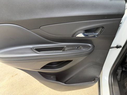 Used 2020 Buick Encore Preferred image 23