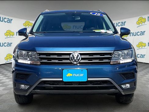 Used 2018 Volkswagen Tiguan SEL image 2